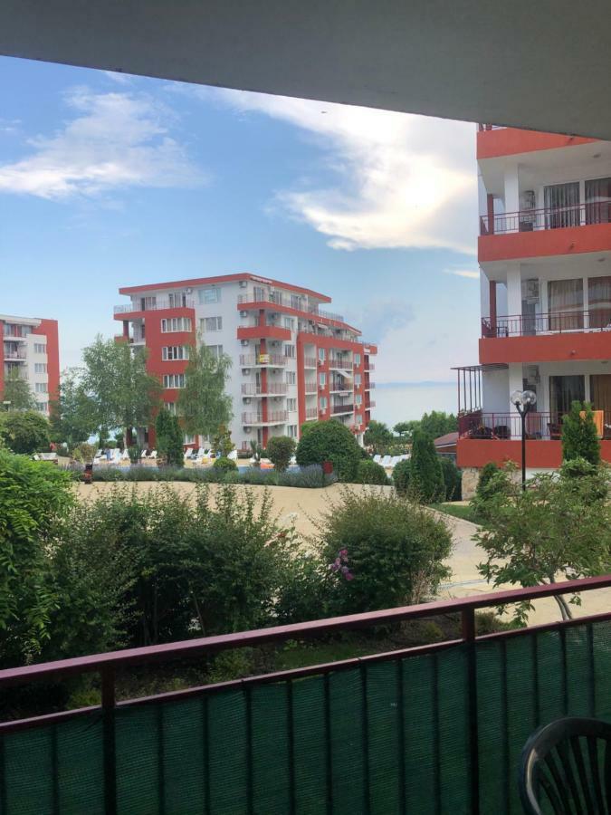 Fort Noks Panorama I Marina Apartment Elenite Bagian luar foto